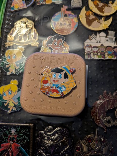 Pinocchio pin aus disneys - pinocchio,